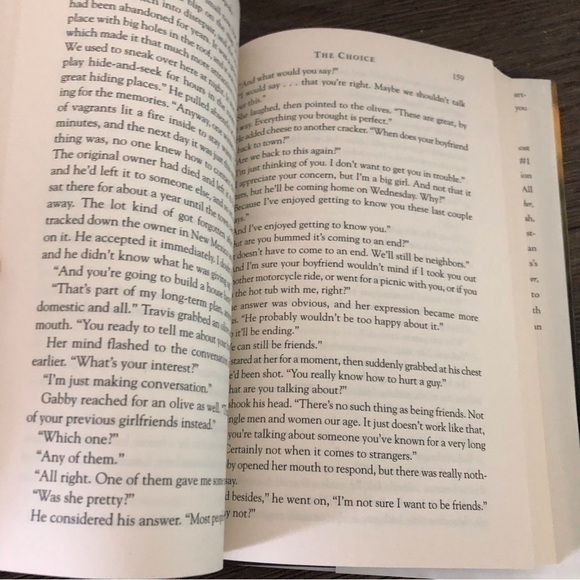 The Choice by: Nicholas Sparks hardback book - Picture 3 of 5